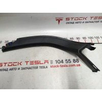 7 行李箱开口内侧右侧 Tesla Model S、Model S REST 1010831-00-B
